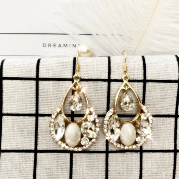 Lagom Studio Jewelry - Boutique Elegant Drop Earrings